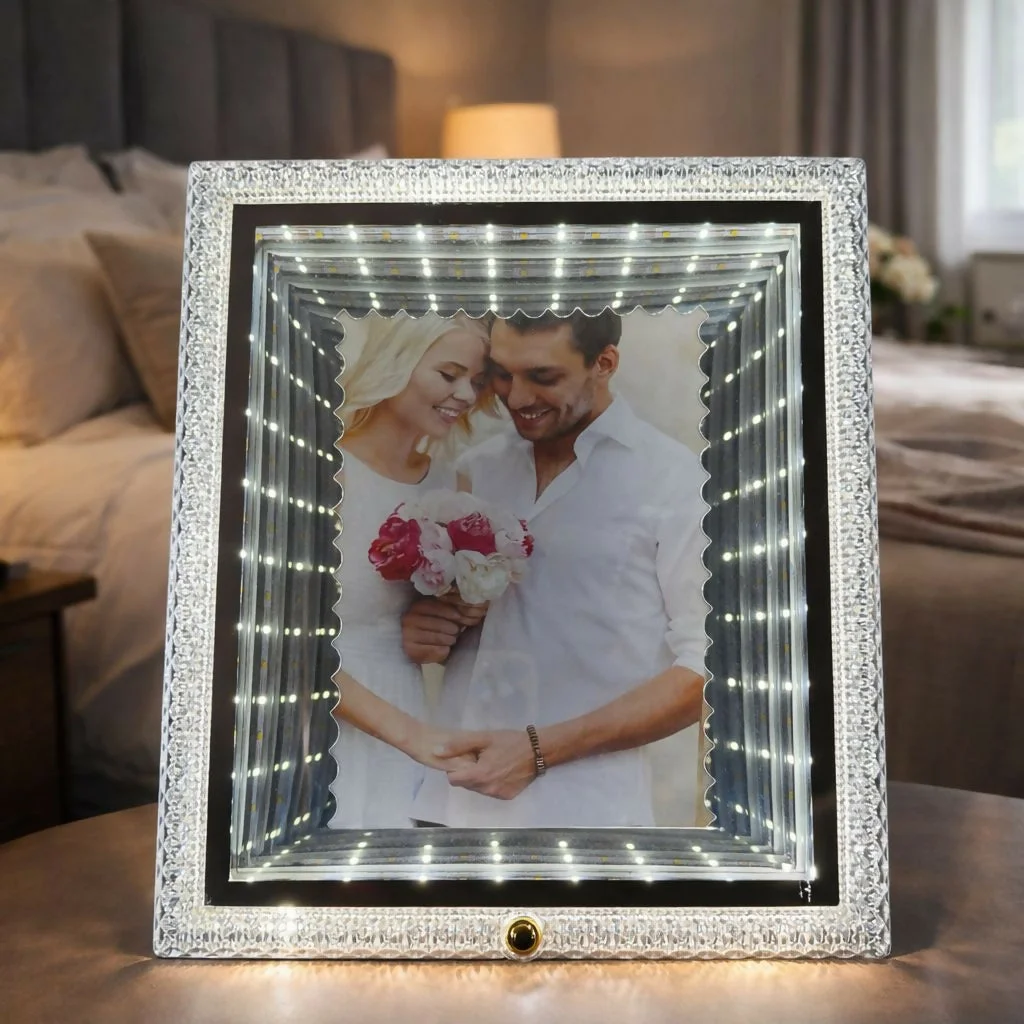 LED Photo Frame 15x20 cm Decorative Light Frame for Couple Display