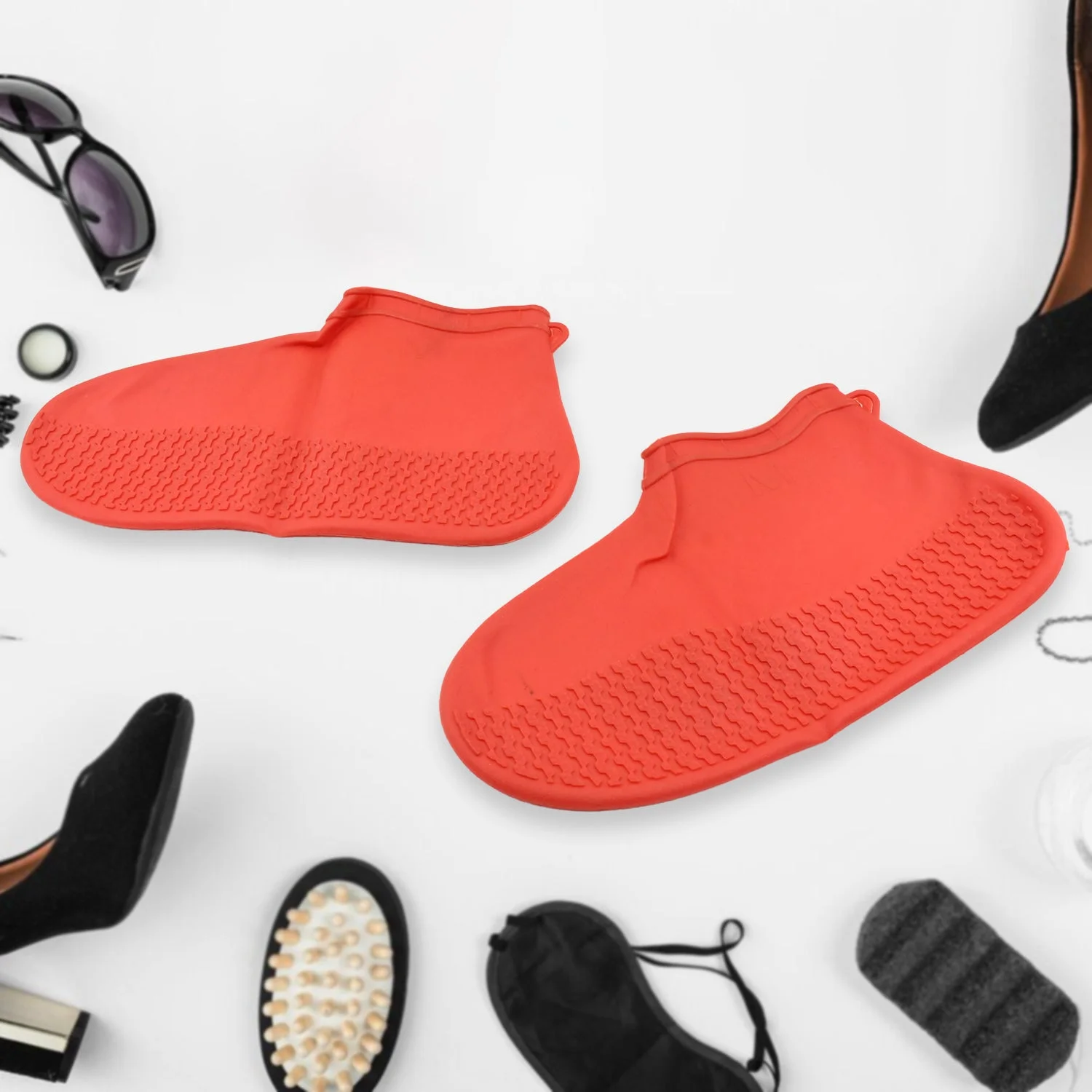 Non-Slip Silicone Waterproof Boot Shoe Cover (Medium Size / 1 Pair / Mix Color)